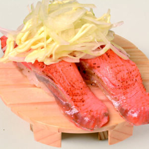 炙りオニオンサーモン